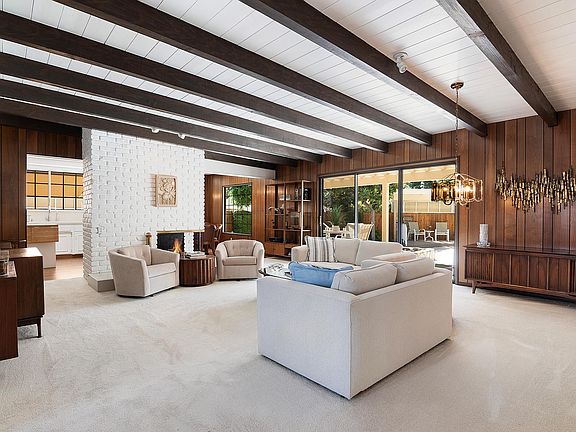 4th image of 19838 Londelius St