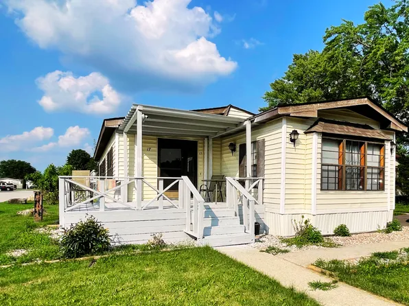 17 Aspen St, Minooka, IL 60447