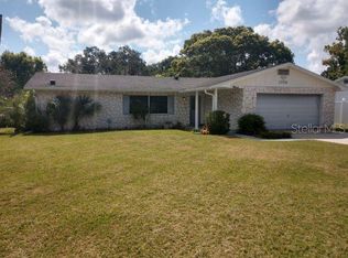 1329 Magdalene Ct W, Lakeland, FL 33801