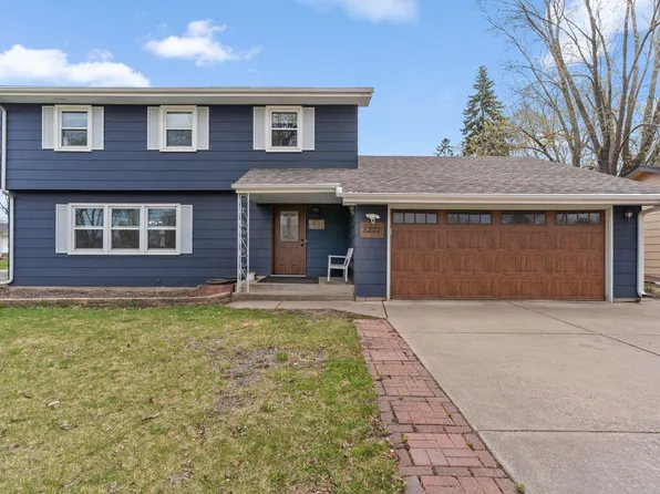 5271 Buchanan St NE, Fridley, MN 55421