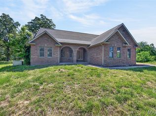 23400 Range Ln, Richland, MO 65556