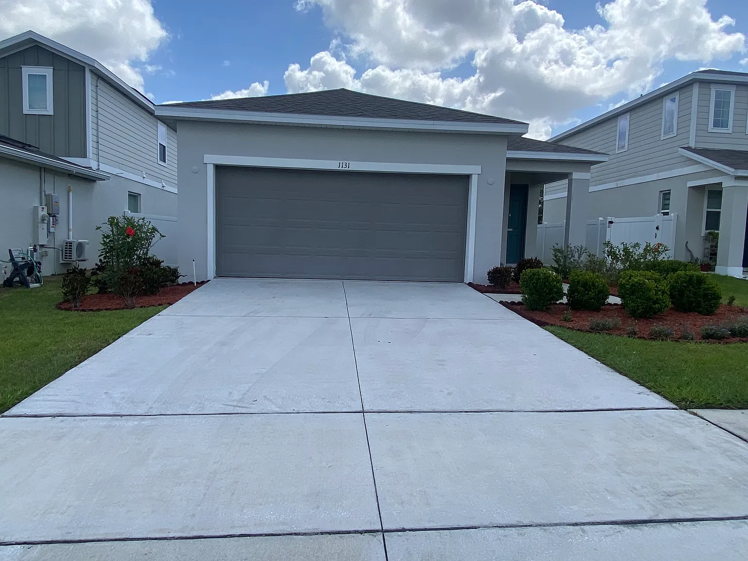 1131 Forest Gate Cir — Photo 2