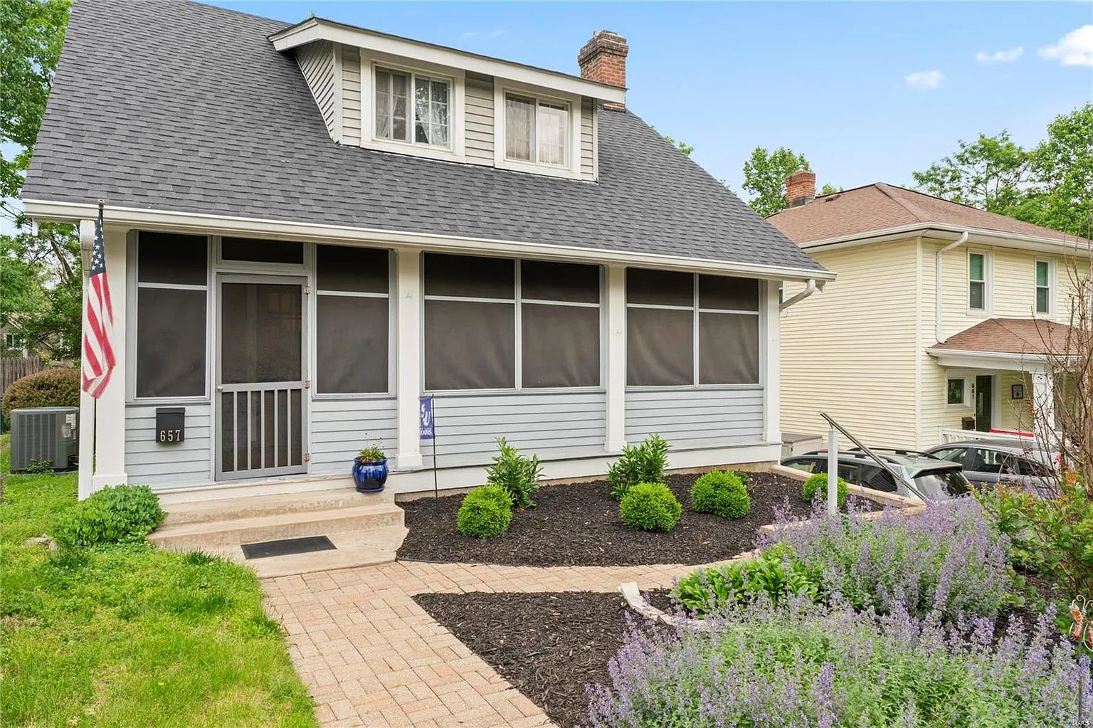657 Clark Ave photo 1