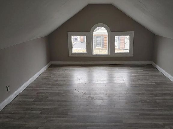 5th image of 600 East Ave #3