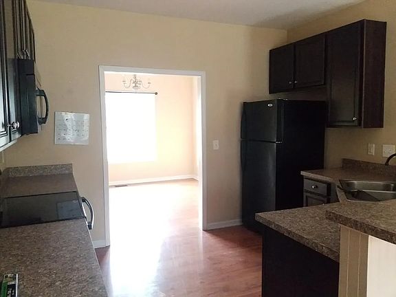 3rd image of 1421 Tawny View Ln