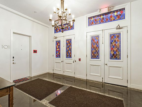 3rd image of 304 Pavonia Ave #102A