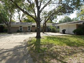 1st image of 7911 S Braeswood Blvd