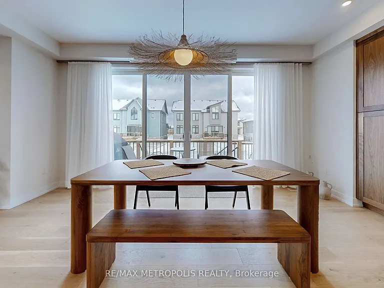 104 Stoneleigh Dr — Photo 11
