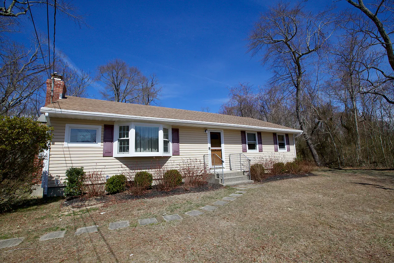 South Ferry Hills — Photo 1