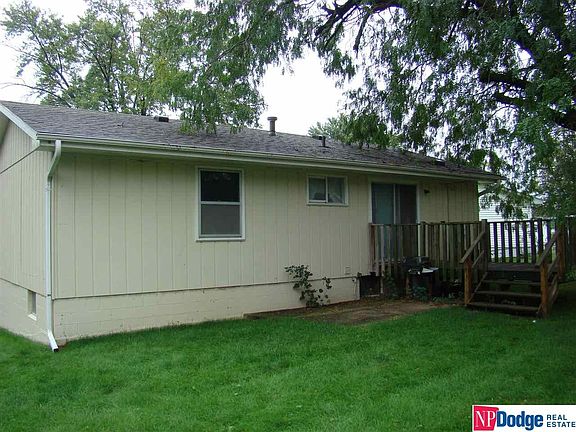 5th image of 8810 Walnut Ct