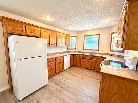 4th image of 339 W Olive Street
