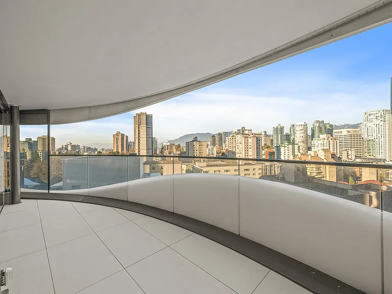 1033 Nelson St #905 — Photo 16