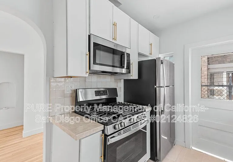 4218-28 Iowa St #4228 — Photo 12