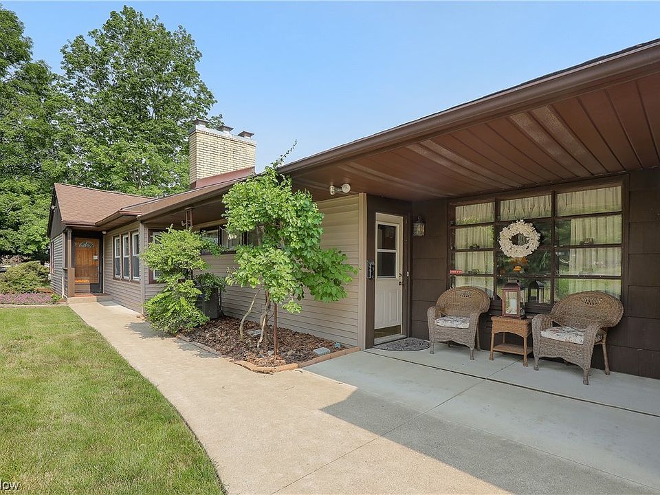 3110 Meadowwood St NW, Massillon, OH 44646 Zillow