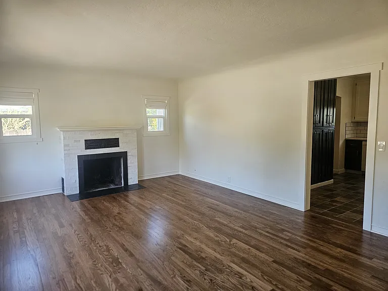 113 Central St — Photo 5