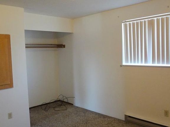 5th image of 290 SE 5th St APT 22