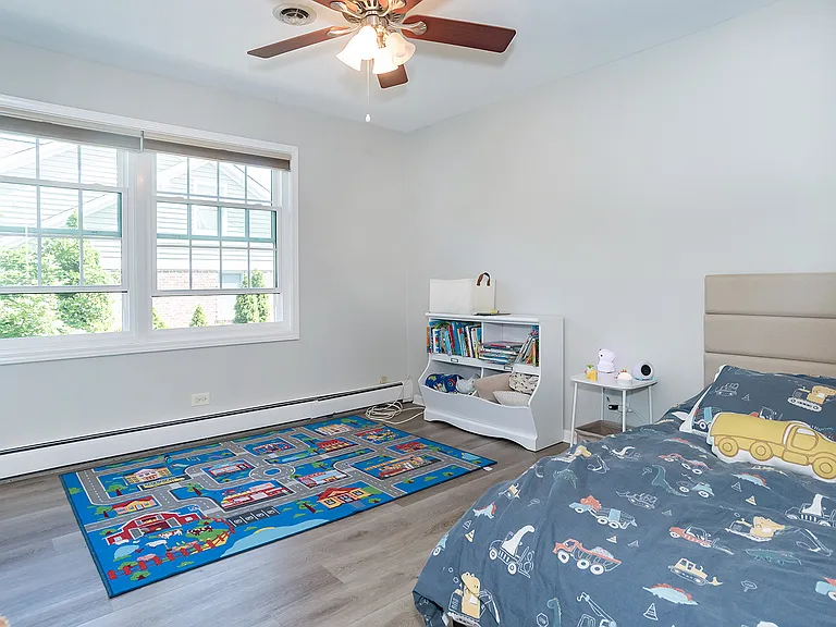 5525 S Washington St — Photo 18