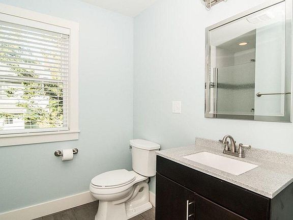 4th image of 1262 Delta Ave #3
