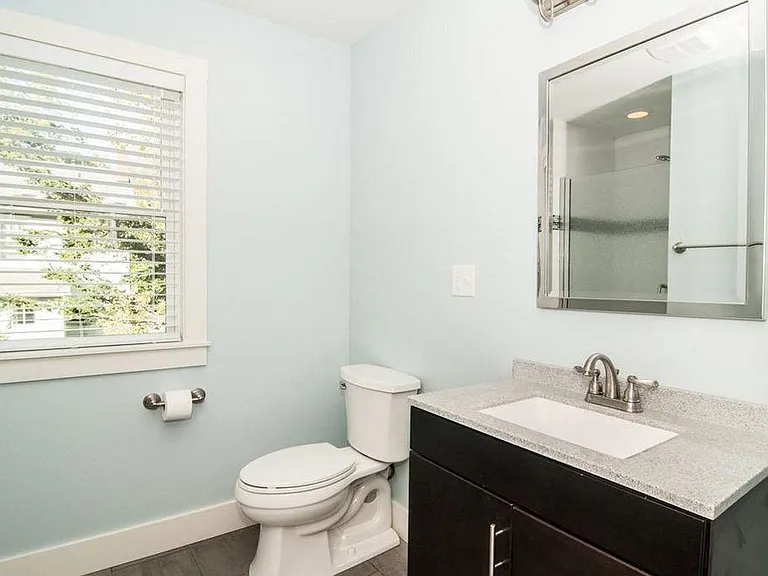 1262 Delta Ave #3 — Photo 4