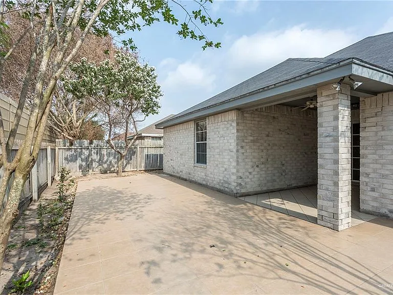 2621 Quamasia Ave — Photo 11
