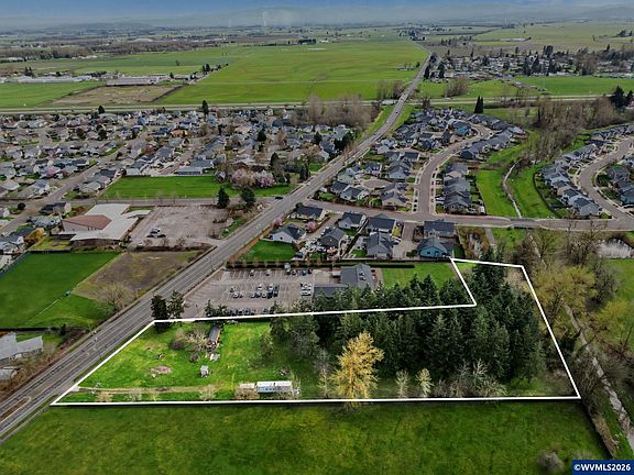 4th image of 3016 Grand Prairie Rd SE