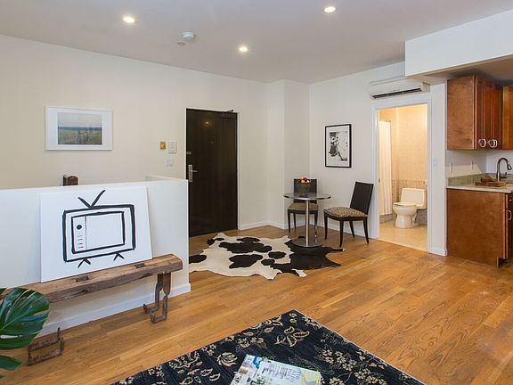 3rd image of 390 14th St APT 1