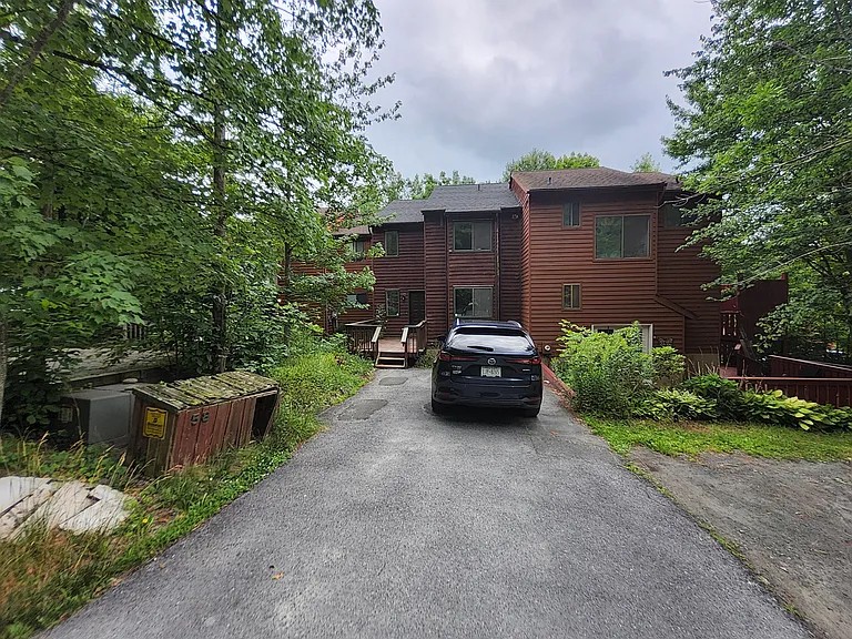 58 Meadowlark Ln — Photo 24