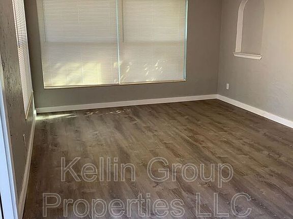 3rd image of 832 20th Ave S Unit 832