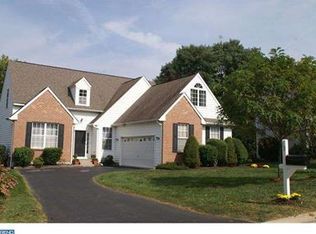 19 N Hawthorne Rd, Coatesville, PA 19320