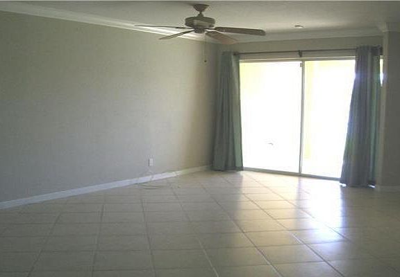 Home For Sale In Briar Bay