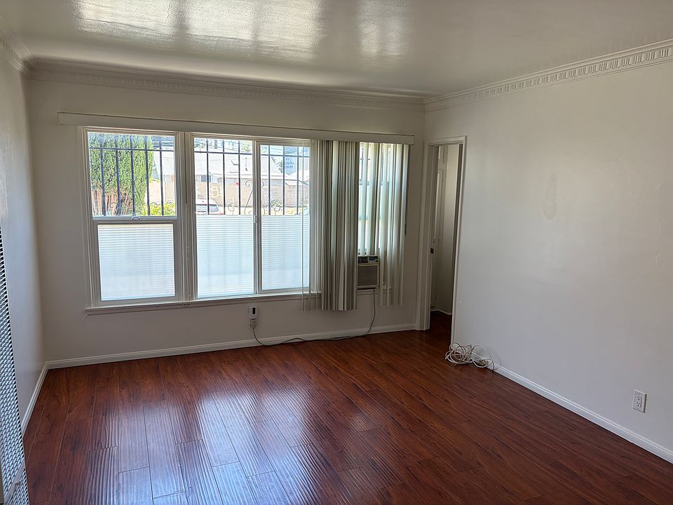 1st image of 1323 N Mariposa Ave #2