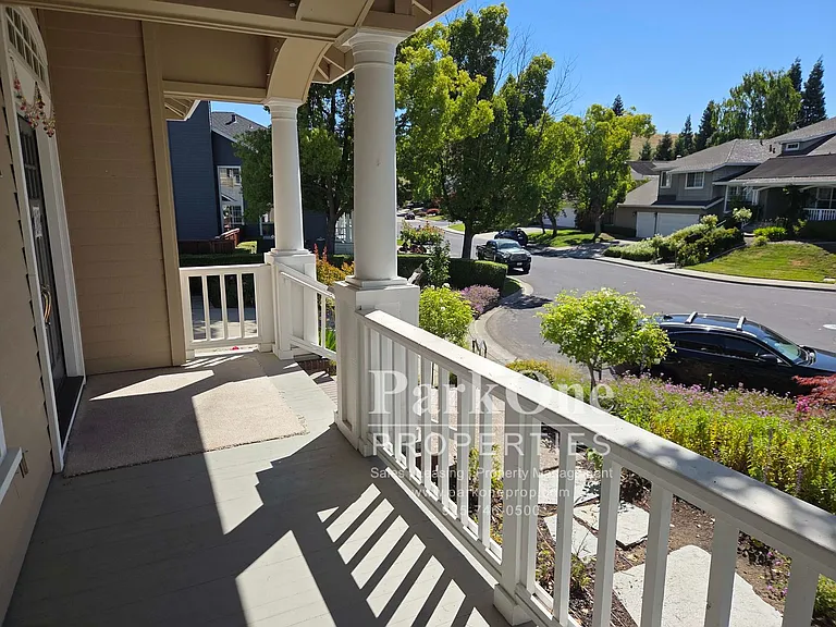 6 Westward Ln — Photo 5