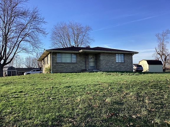 2nd image of 301 E Main St