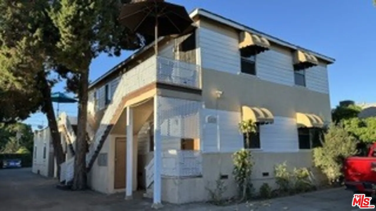 1 bed, 1.0 bath, 650 sqft, $1,830 — Photo 1