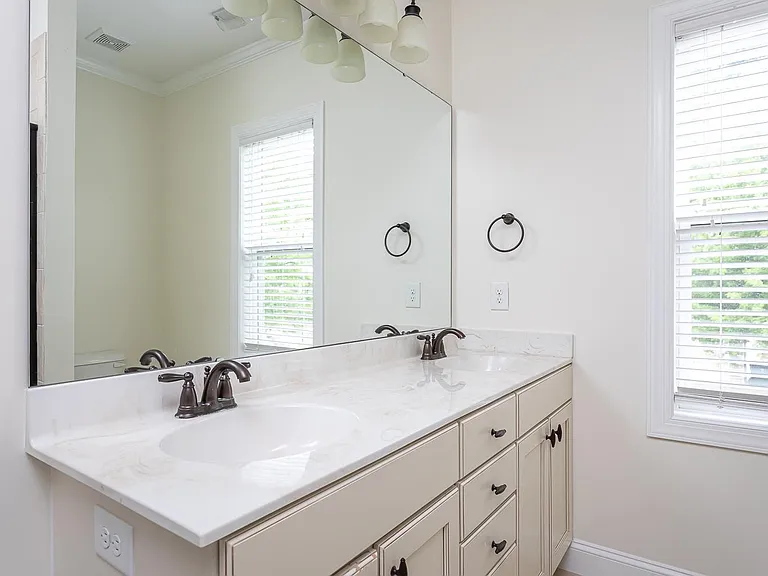 2123 Scarlet Maple Dr — Photo 16