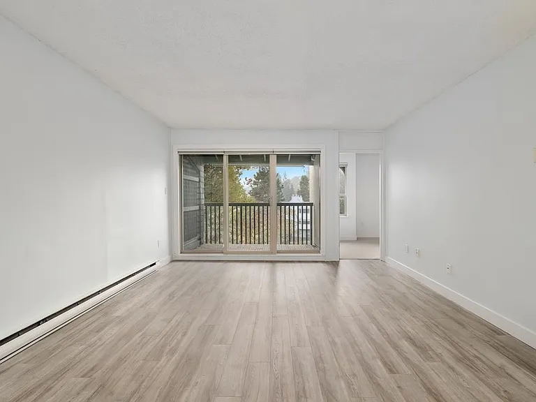 9857 Manchester Dr #407 — Photo 3