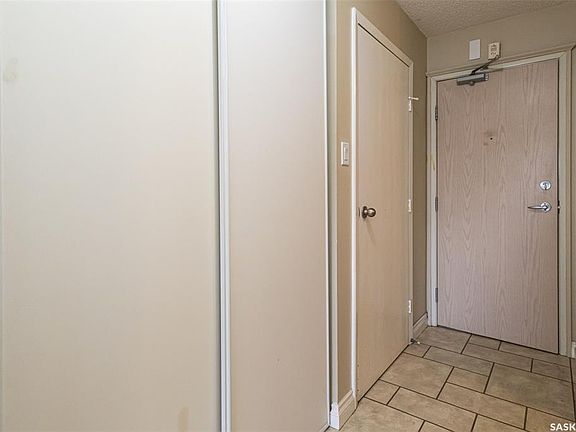 3rd image of UNIT 14-3809 Luther PLACE