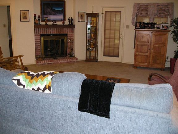 2nd image of 122 Aspen Dr