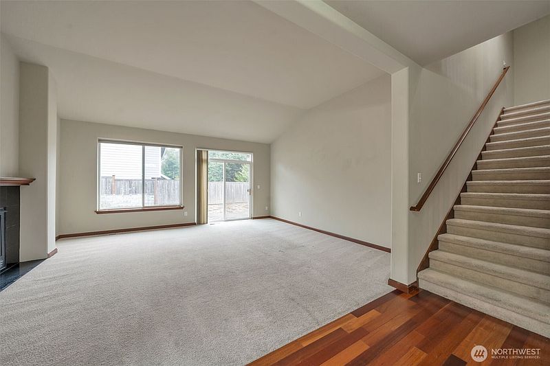 5th image of 8527 29th Way SE