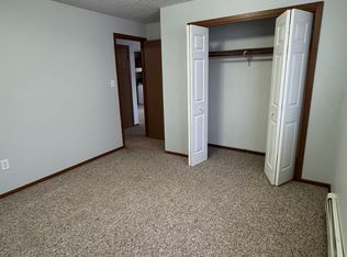 301 15th St NE #3, Mandan, ND 58554
