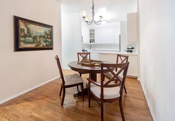 3rd image of 101 W 81st St APT 502