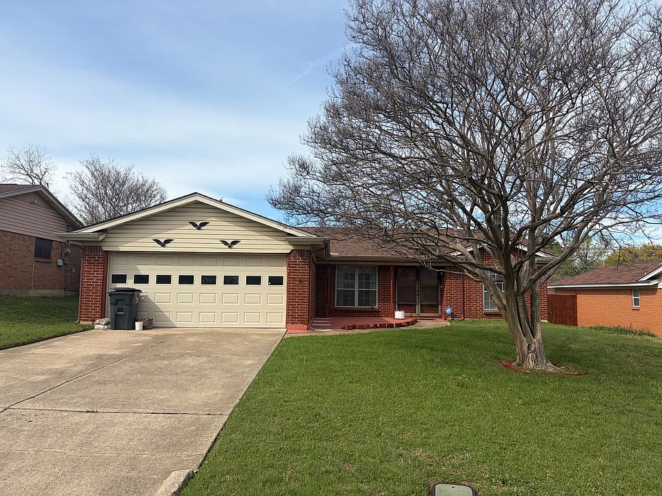 1st image of 2111 Kent Dr