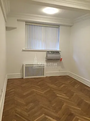 Rented by Manhattan Connection | media 22