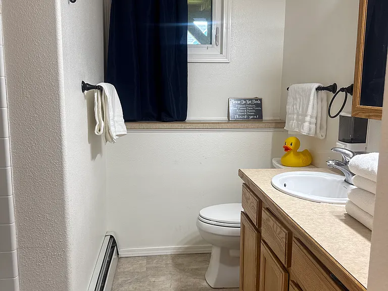 1315 Bennington Dr — Photo 2