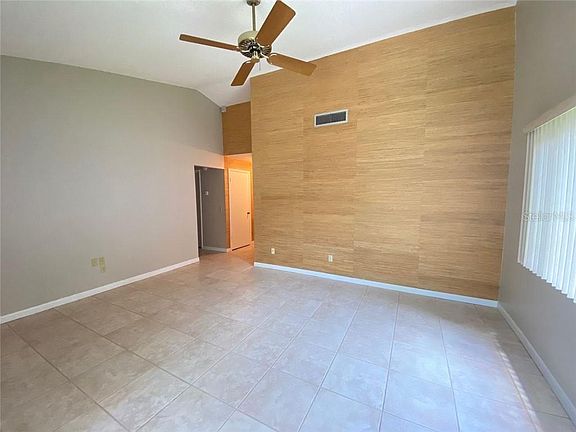 3rd image of 5922 Branch Dr