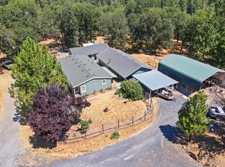 545 Hodson Rd, Gold Hill, OR 97525