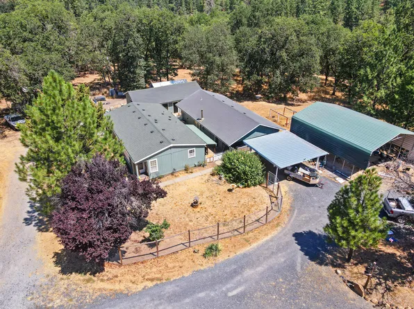 545 Hodson Rd, Gold Hill, OR 97525