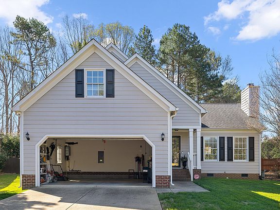 3rd image of 2349 Kendricks Ct