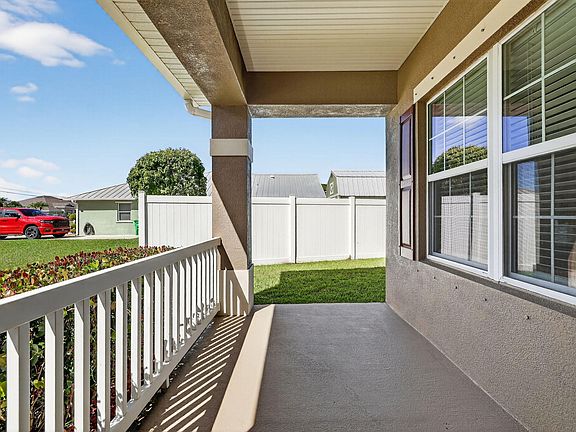 3rd image of 6565 NW Pomona Court
