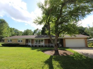 712 Maple St, Marengo, IL 60152